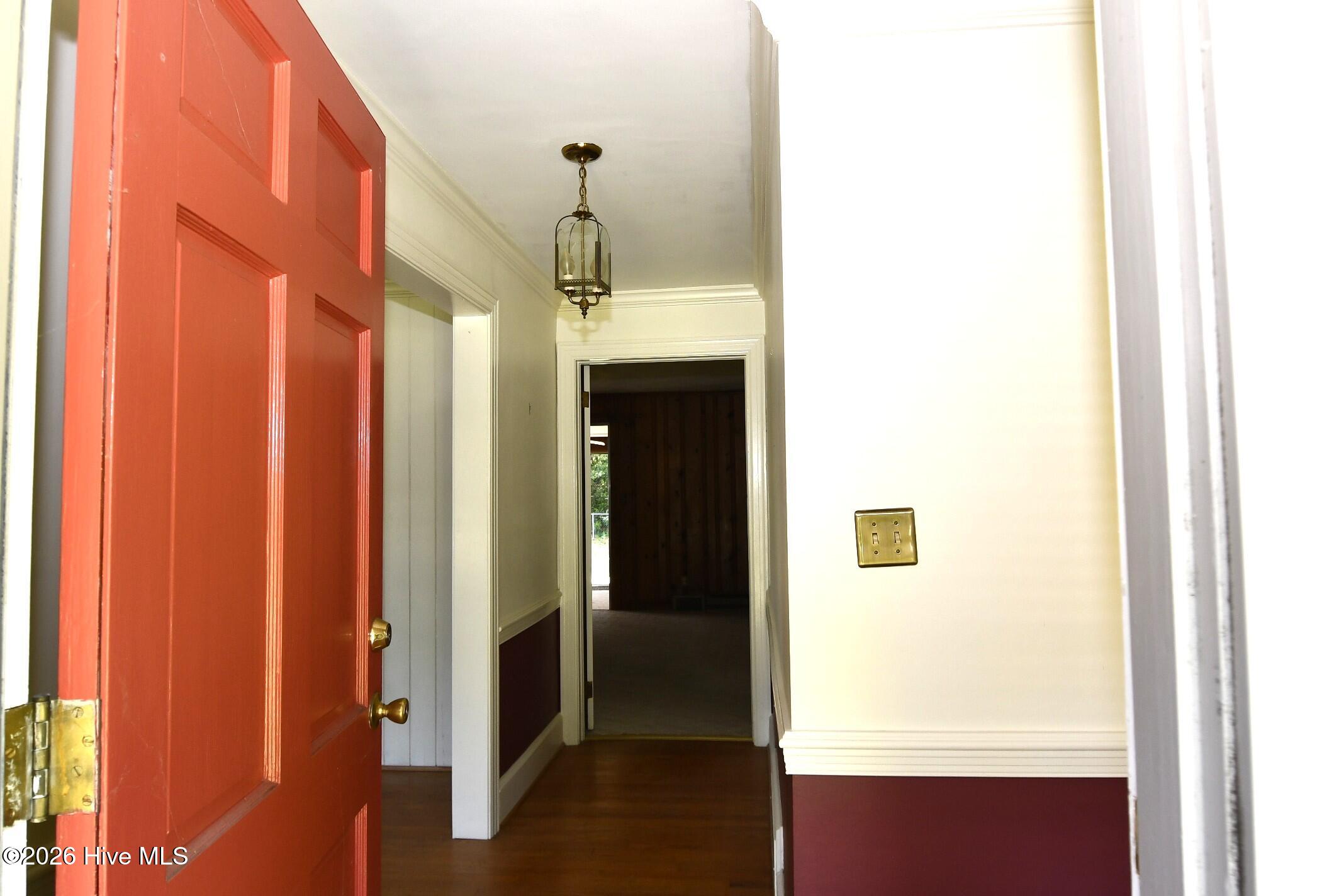 111 Fairlane Road Greenville, NC 27834 - Photo 22 of 27 Entry foyer