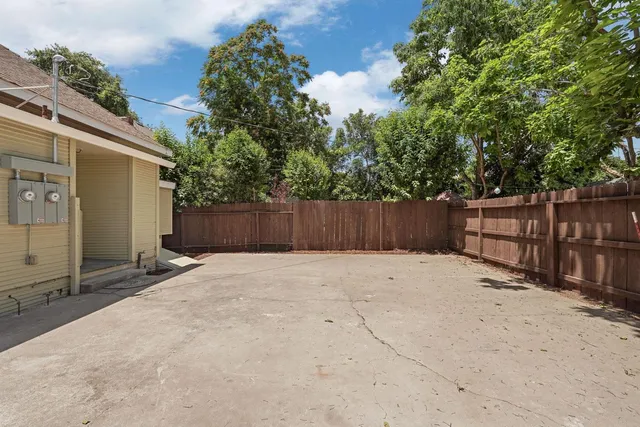 $699,000 | 101 West Lockeford Street, Lodi, CA 95240