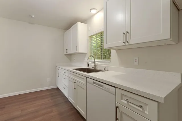 $699,000 | 101 West Lockeford Street, Lodi, CA 95240