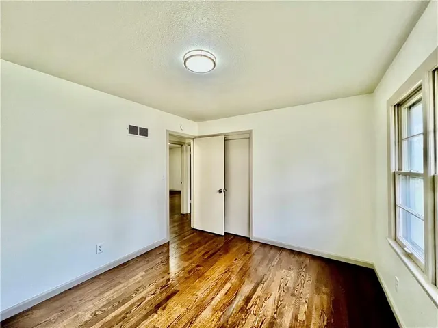 $245,000 | 9201 East 87th Street, Raytown, MO 64138