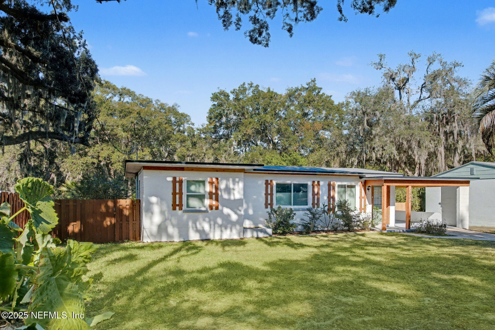 1503 Broome Street Fernandina Beach, FL 32034 - Photo 2 of 38 HD18