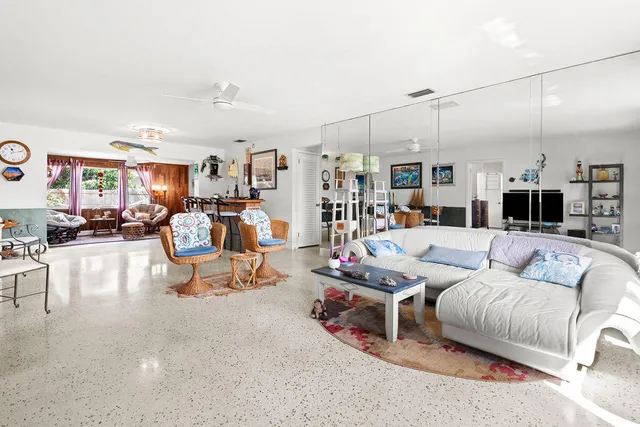 $525,000 | 1613 Nanette Court, Lake Worth, FL 33461