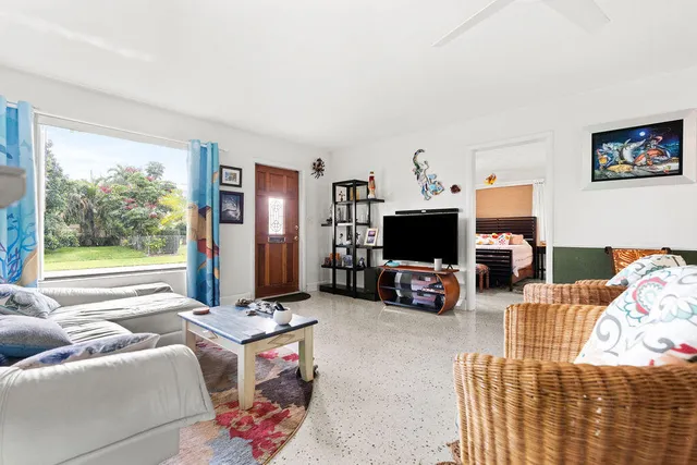 $525,000 | 1613 Nanette Court, Lake Worth, FL 33461