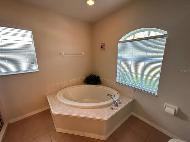 $2,100 | 6121 Surf Avenue, North Port, FL 34291