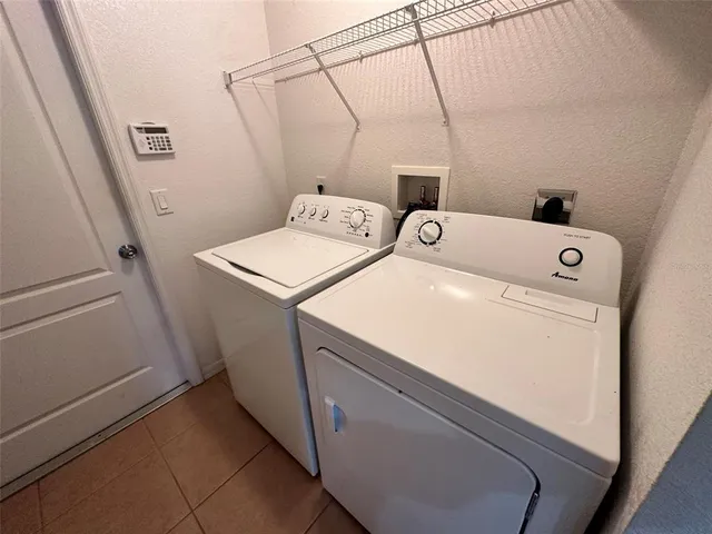 $2,100 | 6121 Surf Avenue, North Port, FL 34291