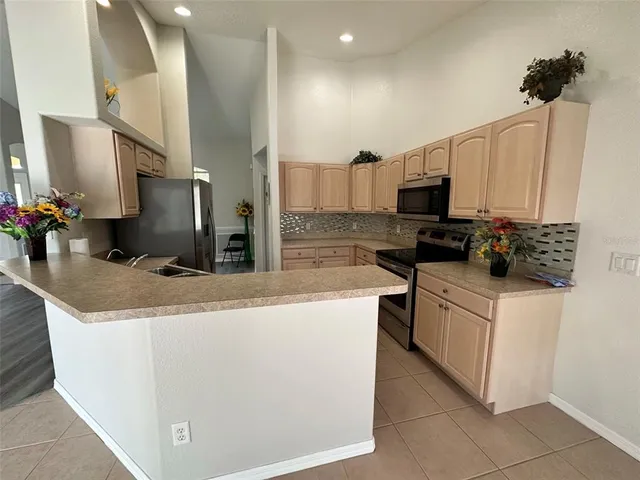 $2,100 | 6121 Surf Avenue, North Port, FL 34291