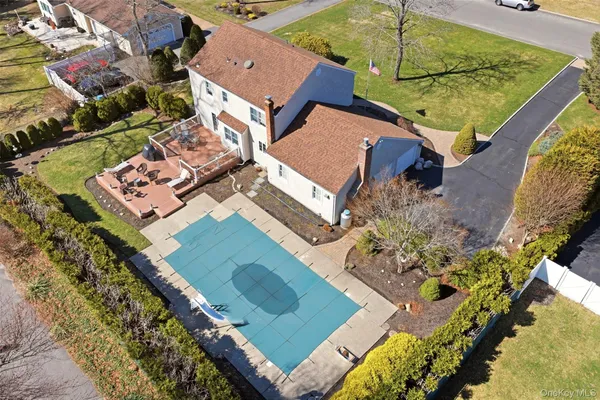 $725,000 | 12 Fairway Drive, Middle Island, NY 11953