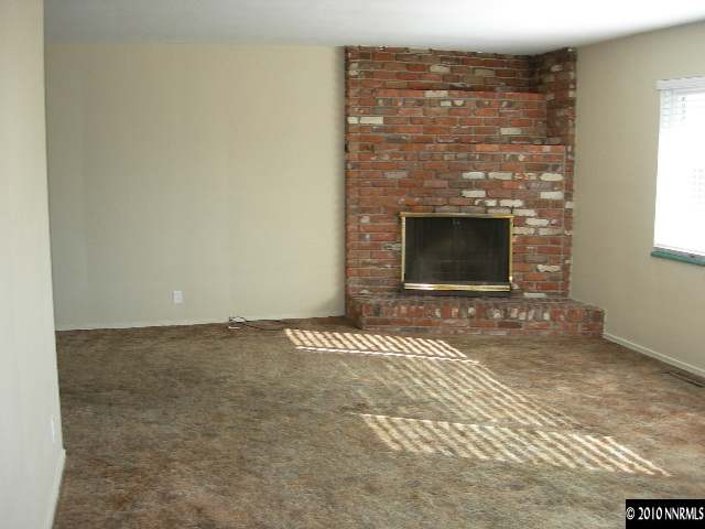 875 W Street Reno, NV 89503 - Photo 4 of 9 Photo 4