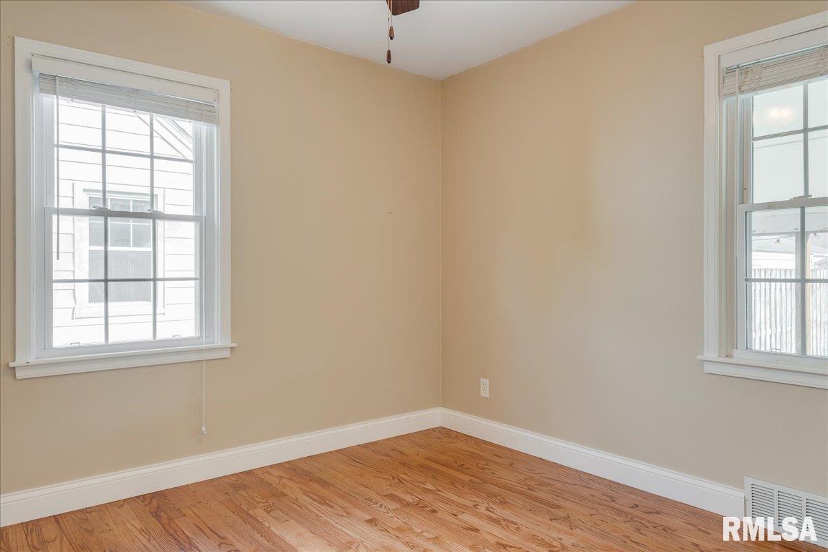 2232 South Spring Street Springfield, IL 62704 - Photo 18 of 27