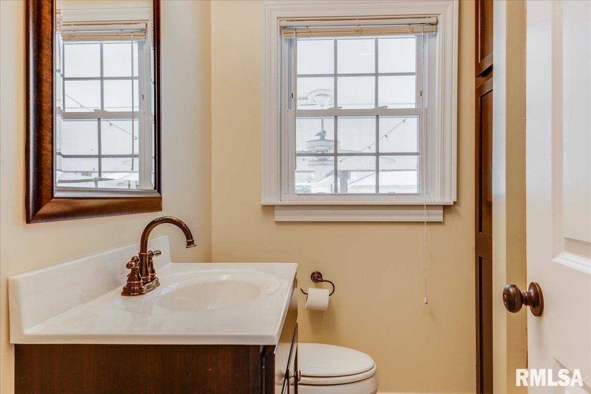 2232 South Spring Street Springfield, IL 62704 - Photo 20 of 27