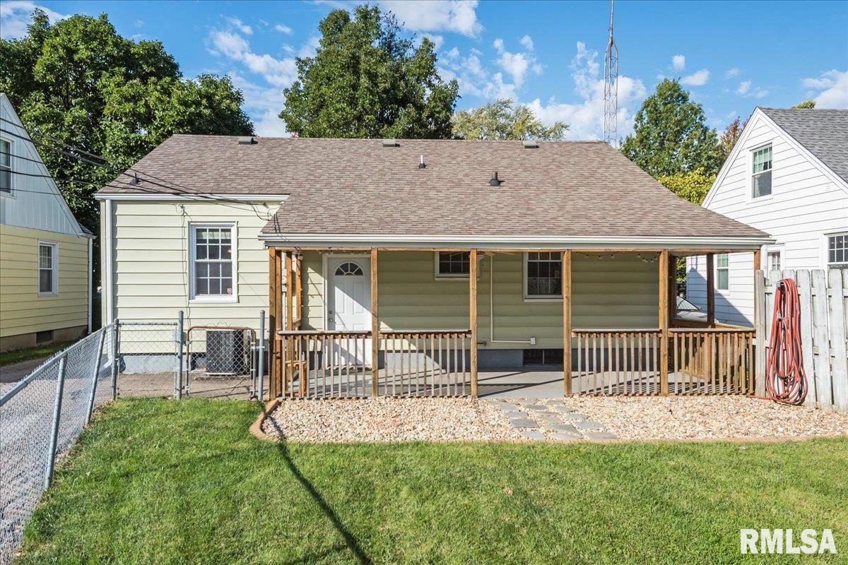 2232 South Spring Street Springfield, IL 62704 - Photo 24 of 27