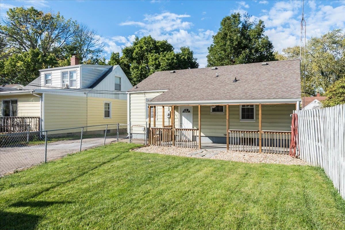 2232 South Spring Street Springfield, IL 62704 - Photo 25 of 27