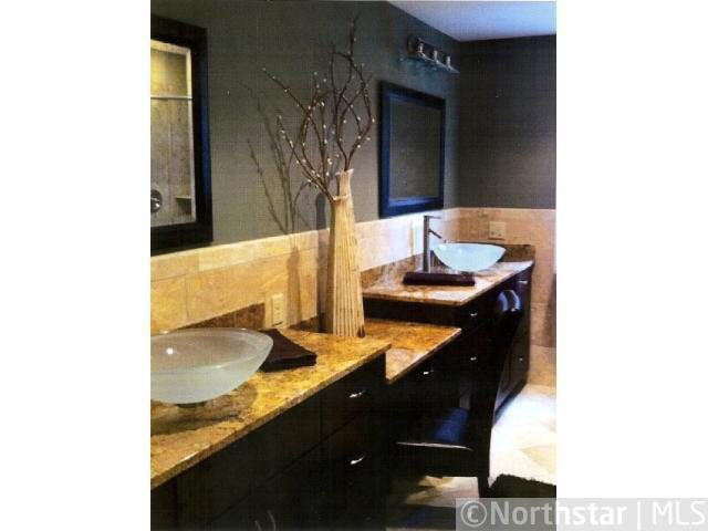547 Galahad Road North Hudson, WI 54016 - Photo 8 of 18 Gallery Image 8