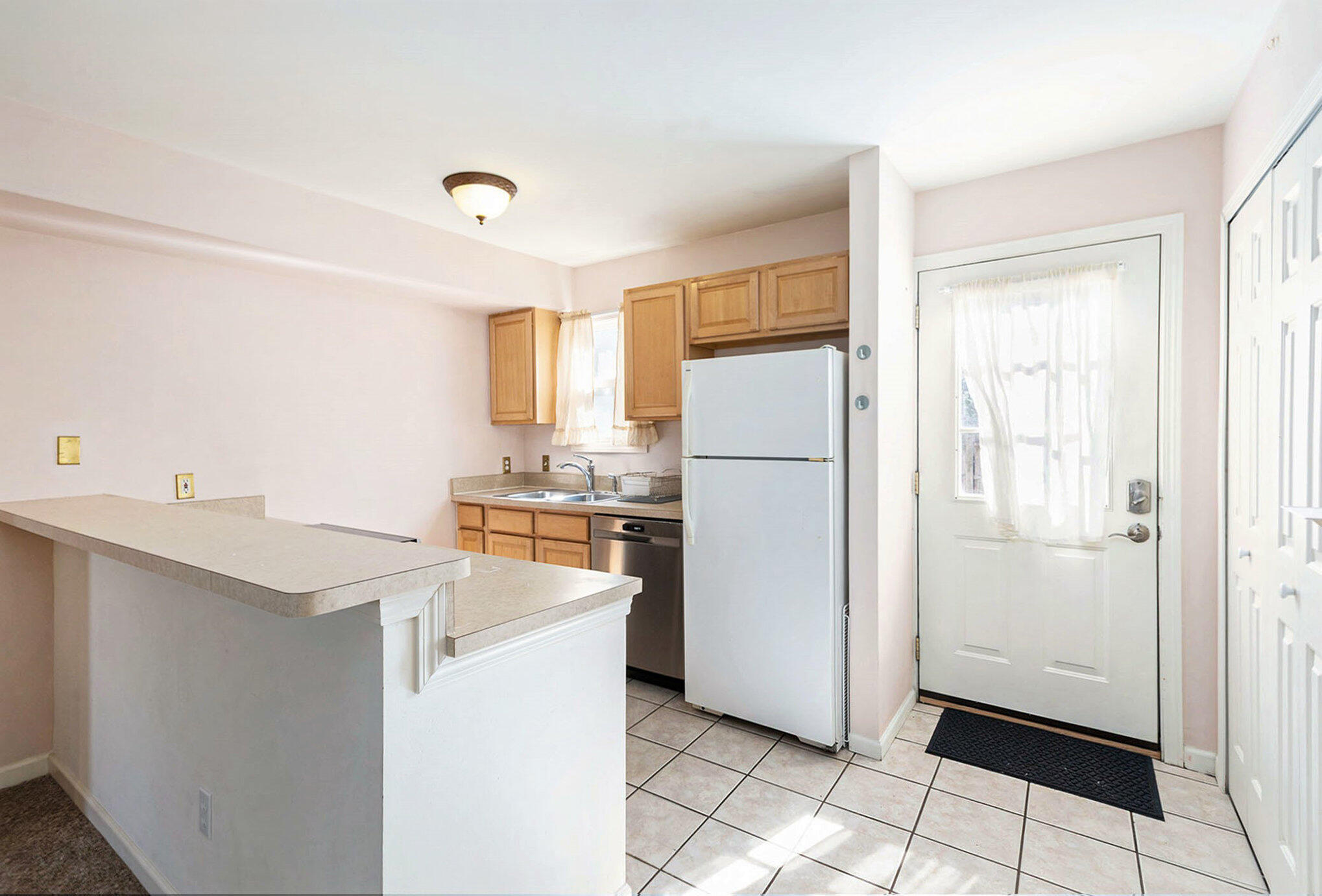 215 Arcade Street Ypsilanti, MI 48197 - Photo 5 of 21 005__mg_6270_983