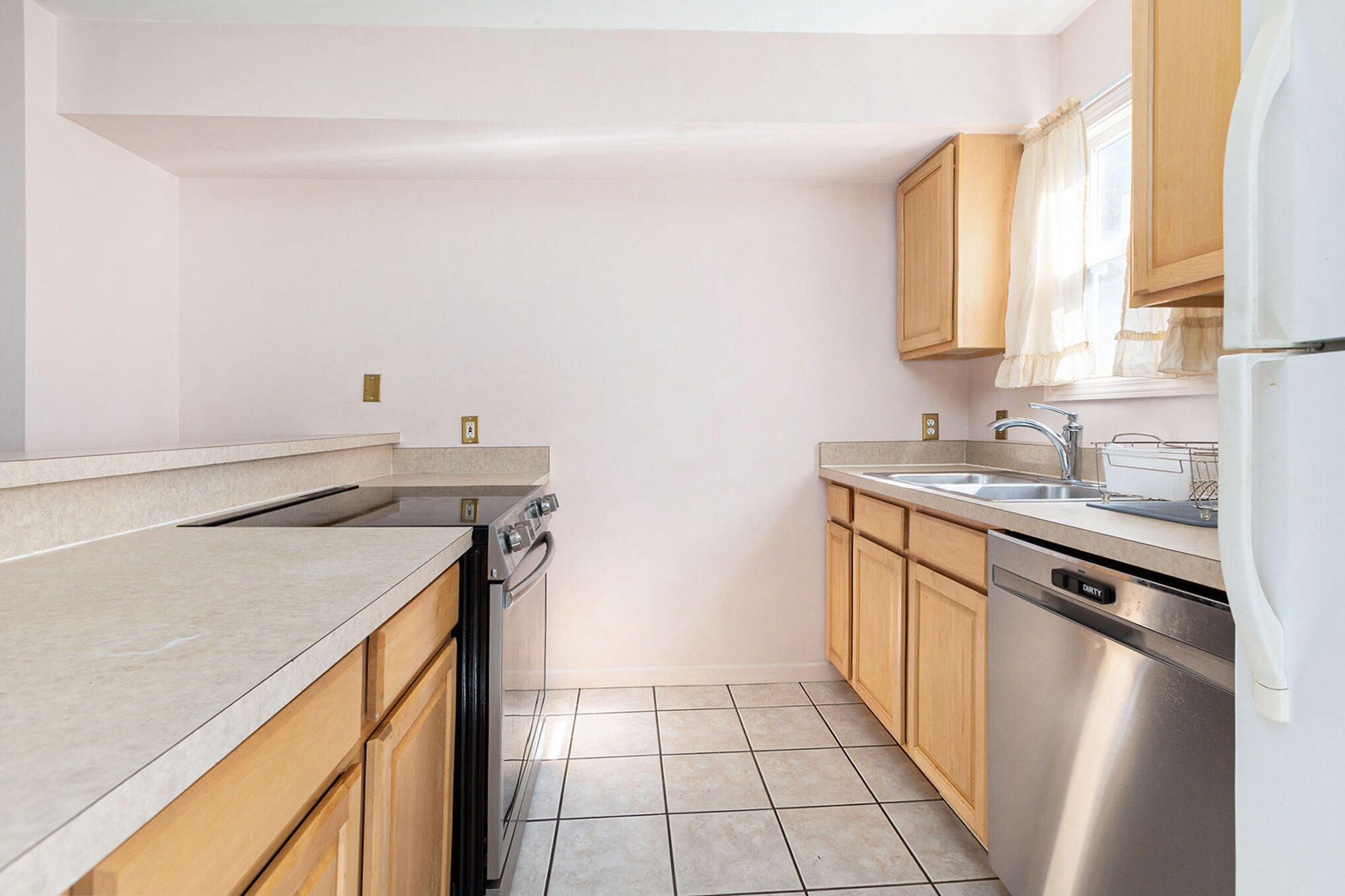 215 Arcade Street Ypsilanti, MI 48197 - Photo 6 of 21 006__mg_6271_204