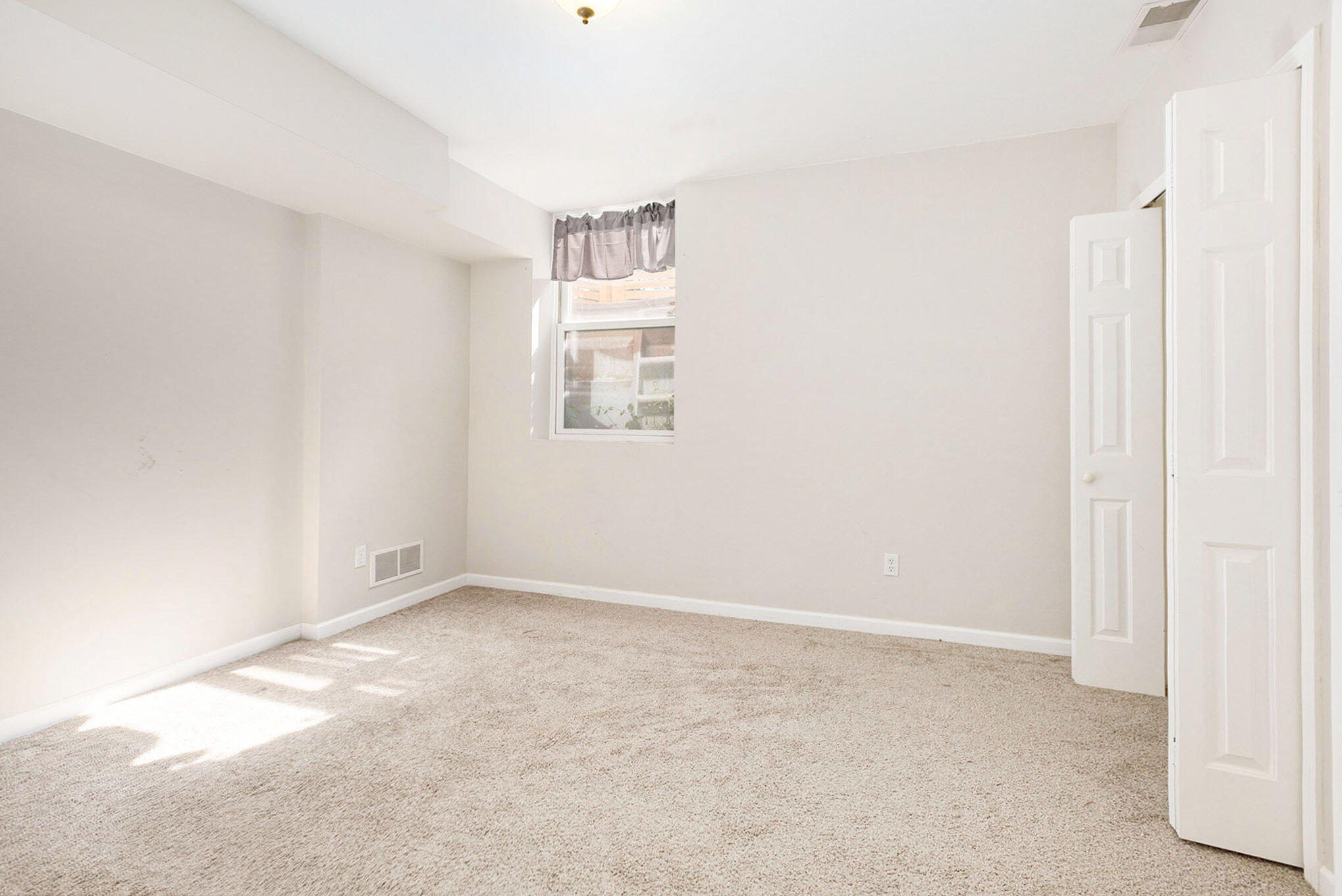 215 Arcade Street Ypsilanti, MI 48197 - Photo 10 of 21 010__mg_6285_384