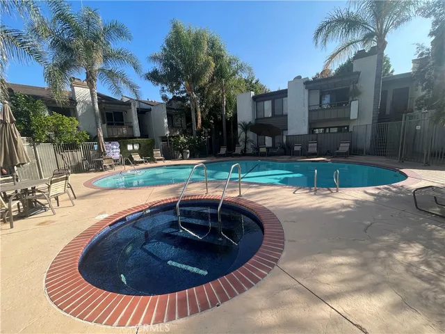 $3,400 | 15511 Sherman Way, Van Nuys, CA 91406