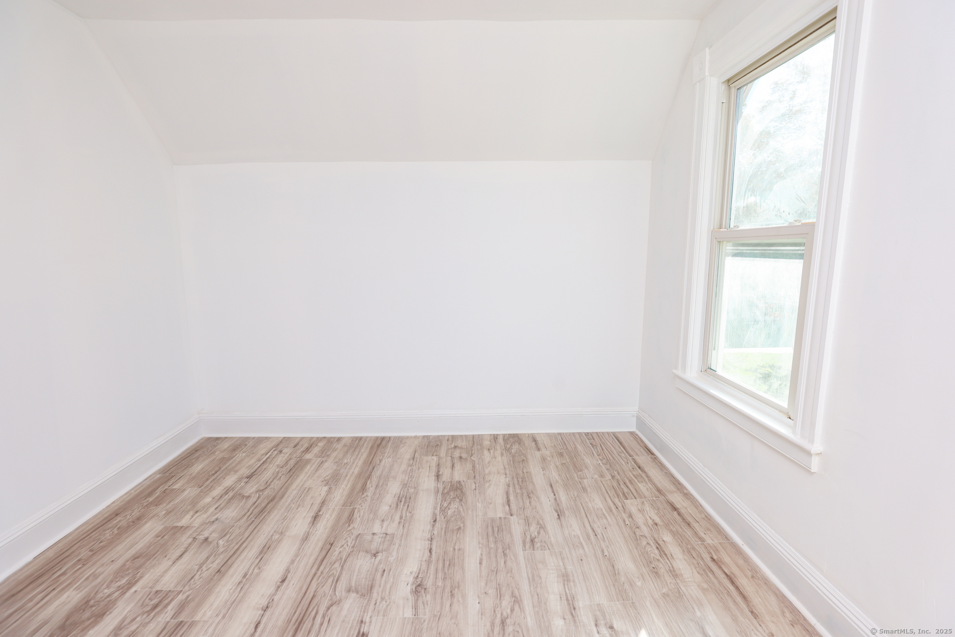 113 4th Street Norwich, CT 06360 - Photo 24 of 33