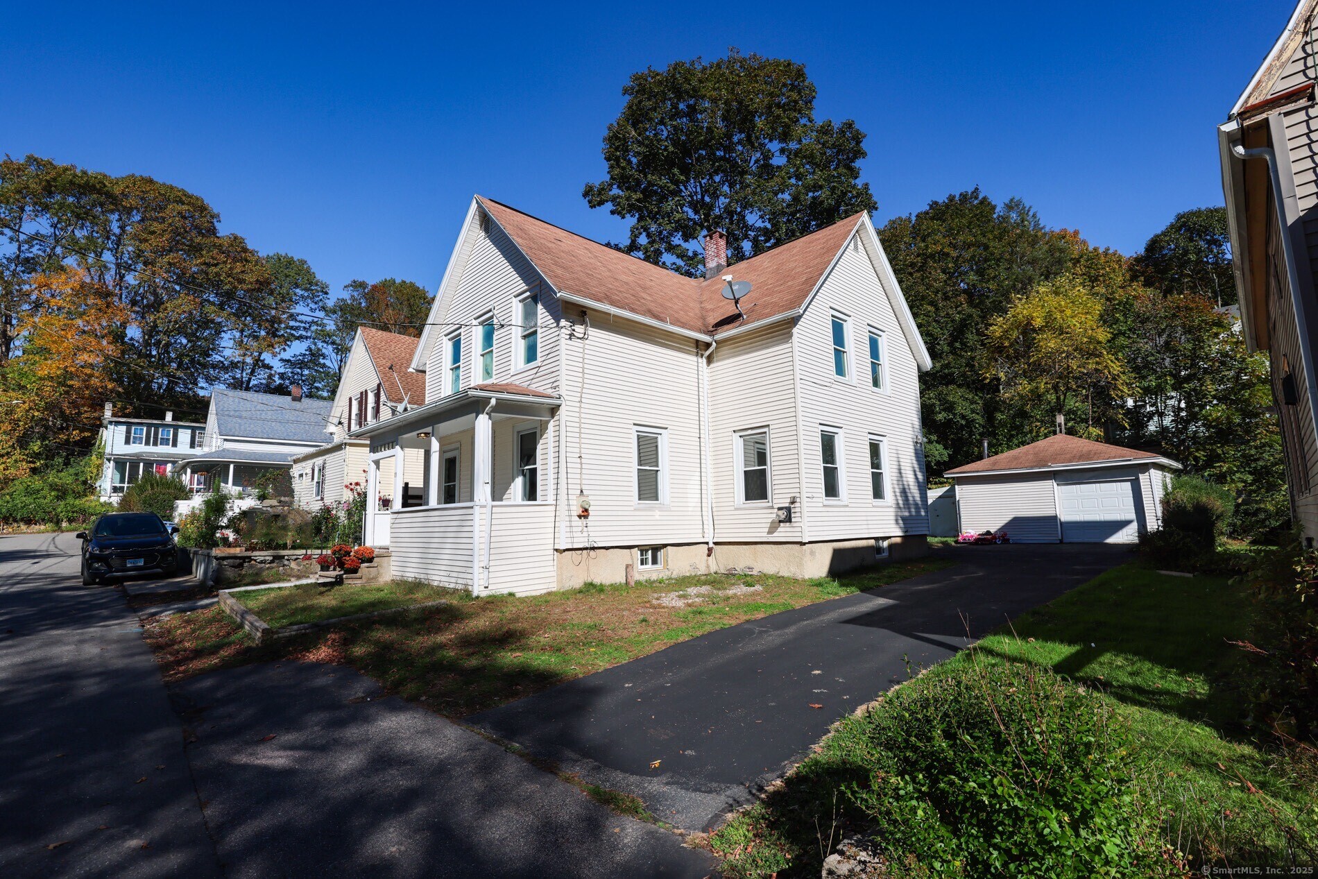 113 4th Street Norwich, CT 06360 - Photo 3 of 33