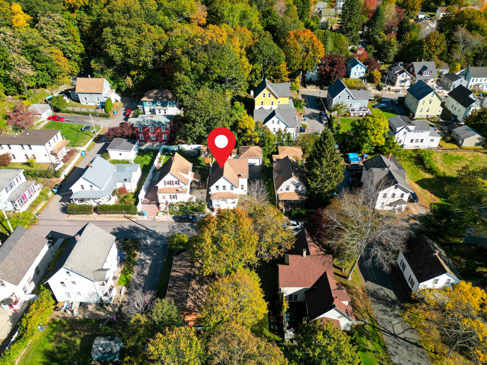 113 4th Street Norwich, CT 06360 - Photo 5 of 33