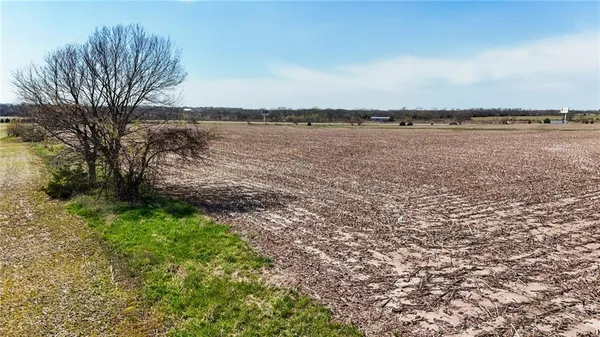 $360,000 | Pleasant Valley Road, Wellsville, KS 66092