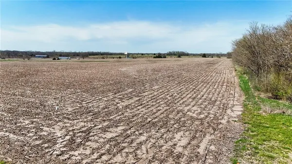 $360,000 | Pleasant Valley Road, Wellsville, KS 66092