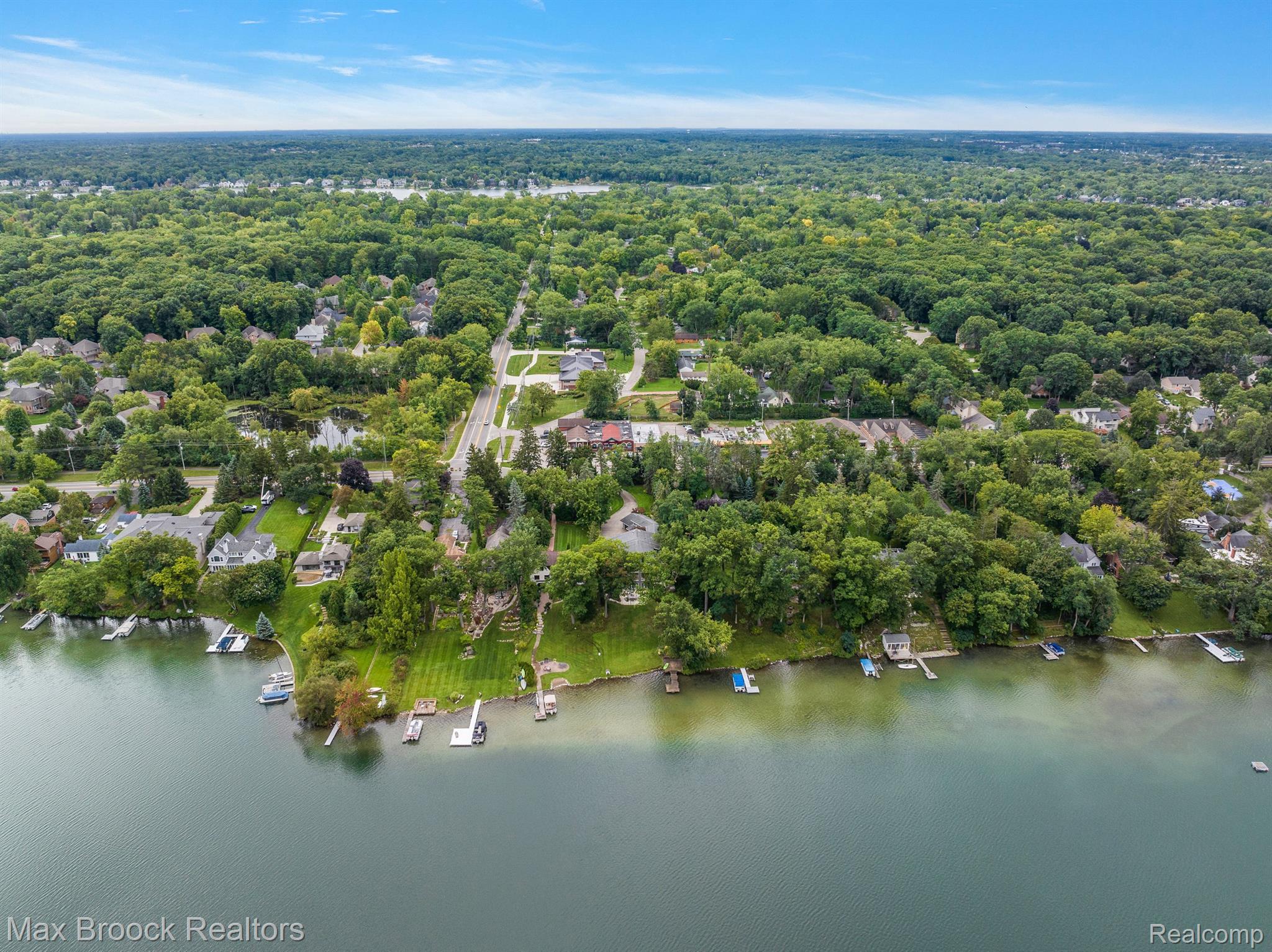 6530 Commerce Road West Bloomfield, MI 48324 - Photo 41 of 41 Gallery Image 41