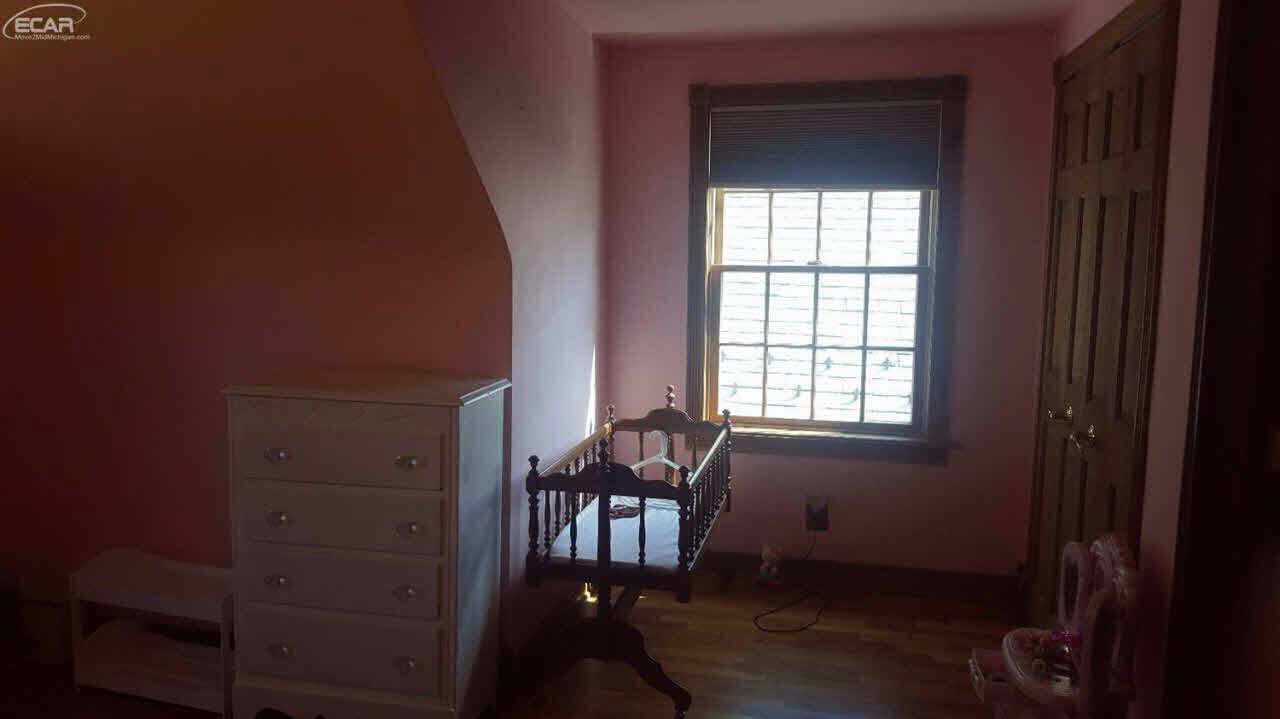 1359 Flushing Road Flushing, MI 48433 - Photo 21 of 58 21318253-20.JPG