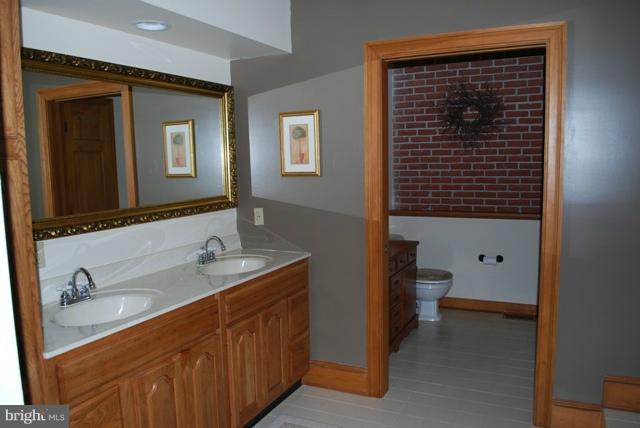 5339 Hines Road Frederick, MD 21704 - Photo 12 of 24 Bath (Master)