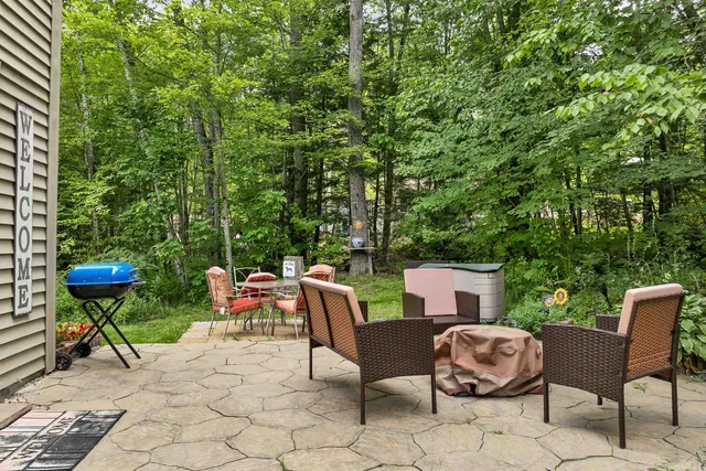 $759,000 | 9 Warbonnet Lane, Gilmanton, NH 03237