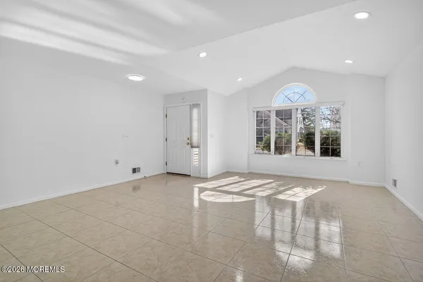 $489,900 | 39 Spyglass Drive, Jackson, NJ 08527