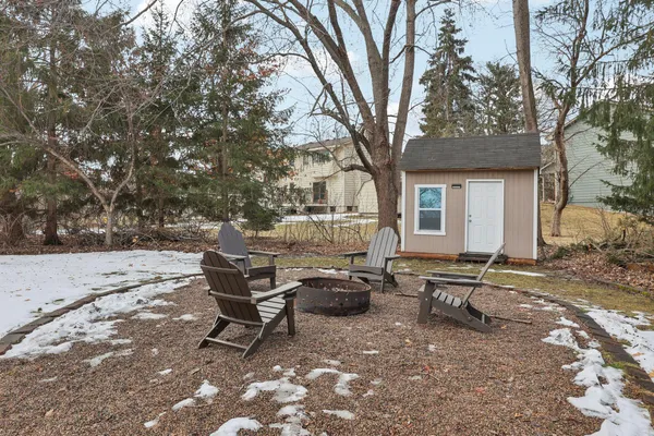 $440,000 | 12325 49th Avenue North, Plymouth, MN 55442