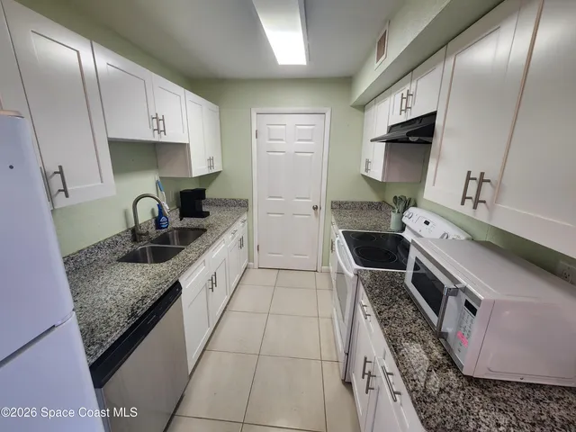 $1,350 | 2130 Forest Knoll Drive Northeast, Unit 30110, Palm Bay, FL 32905