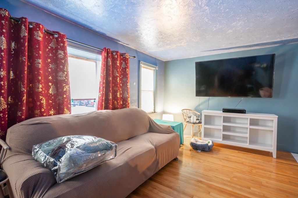 6 Huse Road Methuen, MA 01844 - Photo 9 of 29 Gallery Image 9