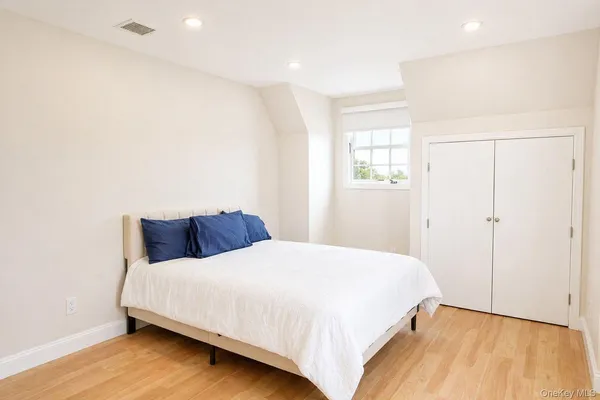 $4,750 | 3380 Weidner Avenue, Unit MAIN, Oceanside, NY 11572