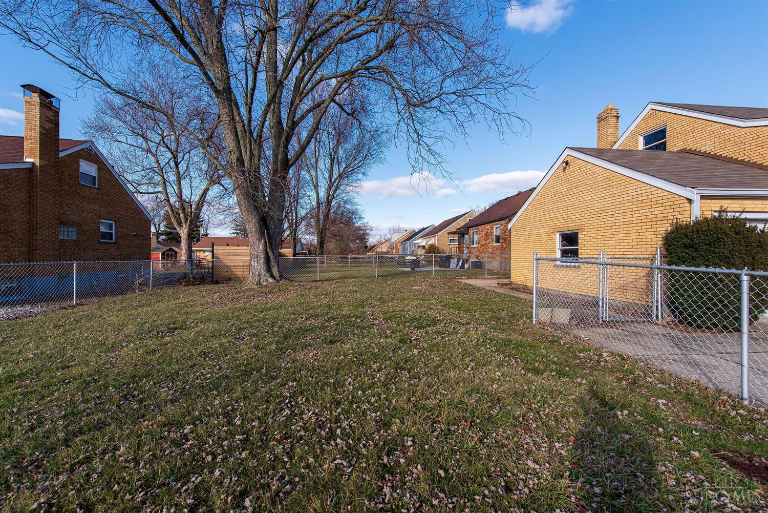 5926 Lawrence Road Cincinnati, OH 45248 - Photo 44 of 46