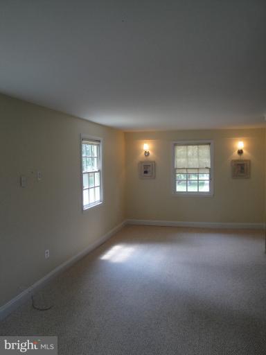 8615 Highgate Road Alexandria, VA 22308 - Photo 1 of 9 Living Room