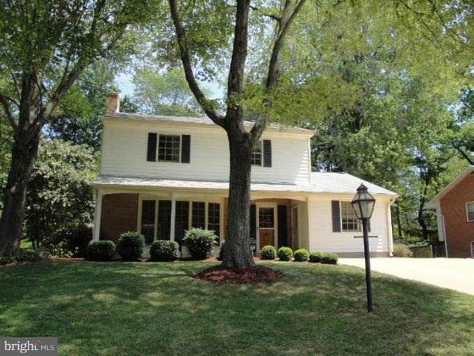 8615 Highgate Road Alexandria, VA 22308 - Photo 9 of 9 Exterior (Front)