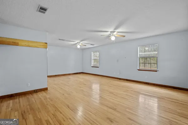 $245,000 | 8590 Hwy 82, Waynesville, GA 31566