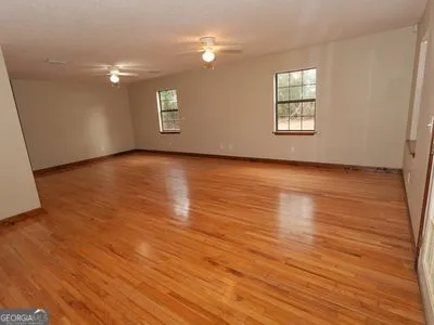 $245,000 | 8590 Hwy 82, Waynesville, GA 31566