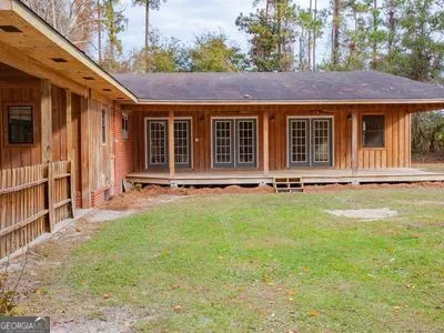 $245,000 | 8590 Hwy 82, Waynesville, GA 31566