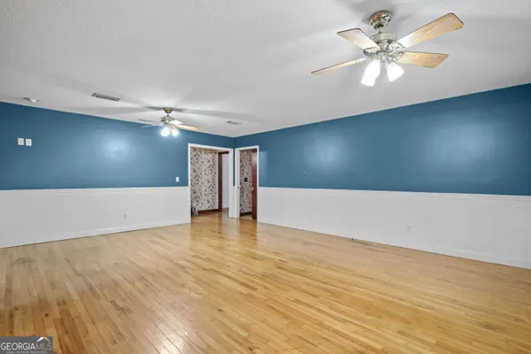 $245,000 | 8590 Hwy 82, Waynesville, GA 31566