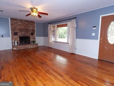 $245,000 | 8590 Hwy 82, Waynesville, GA 31566