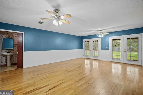 $245,000 | 8590 Hwy 82, Waynesville, GA 31566