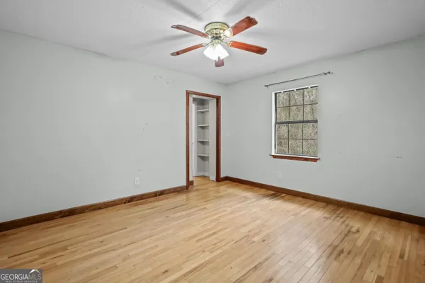 $245,000 | 8590 Hwy 82, Waynesville, GA 31566