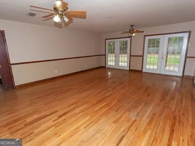 $245,000 | 8590 Hwy 82, Waynesville, GA 31566