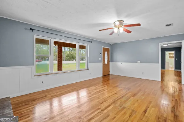 $245,000 | 8590 Hwy 82, Waynesville, GA 31566