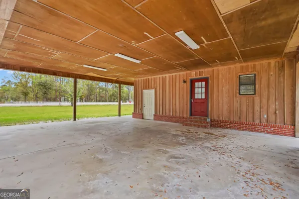 $245,000 | 8590 Hwy 82, Waynesville, GA 31566