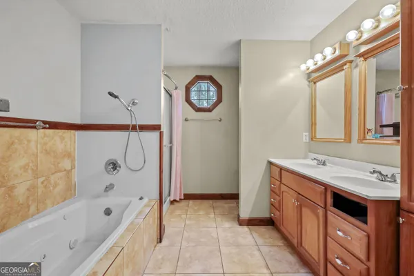 $245,000 | 8590 Hwy 82, Waynesville, GA 31566