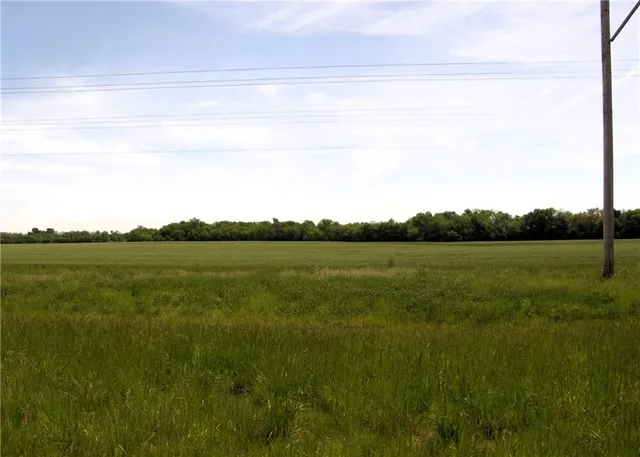 $1,100,000 | 2730 Kingman Road, Ottawa, KS 66067